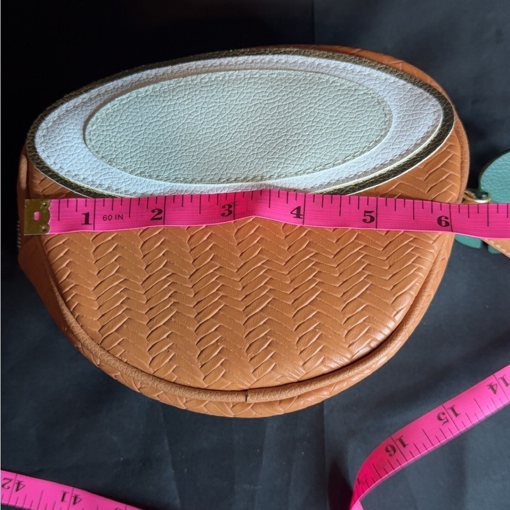Bath & Body Works Coconut Shaped Tan and White Cosmetic Bag - Picture 6 of 7